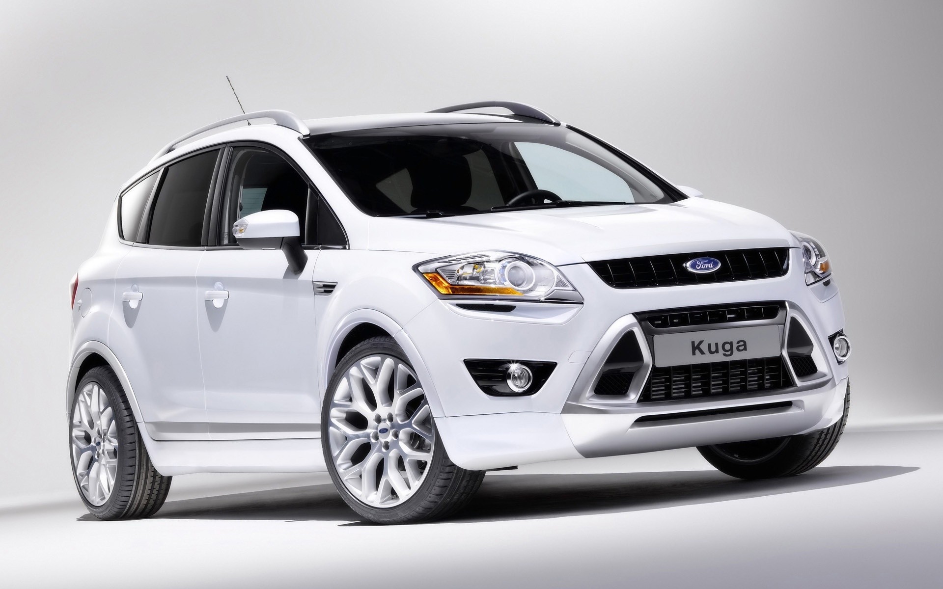 ford samochód samochód motoryzacja dysk koła system transportu szybki sedan speed coupe opony maska asfalt pospiesz się ford kuga