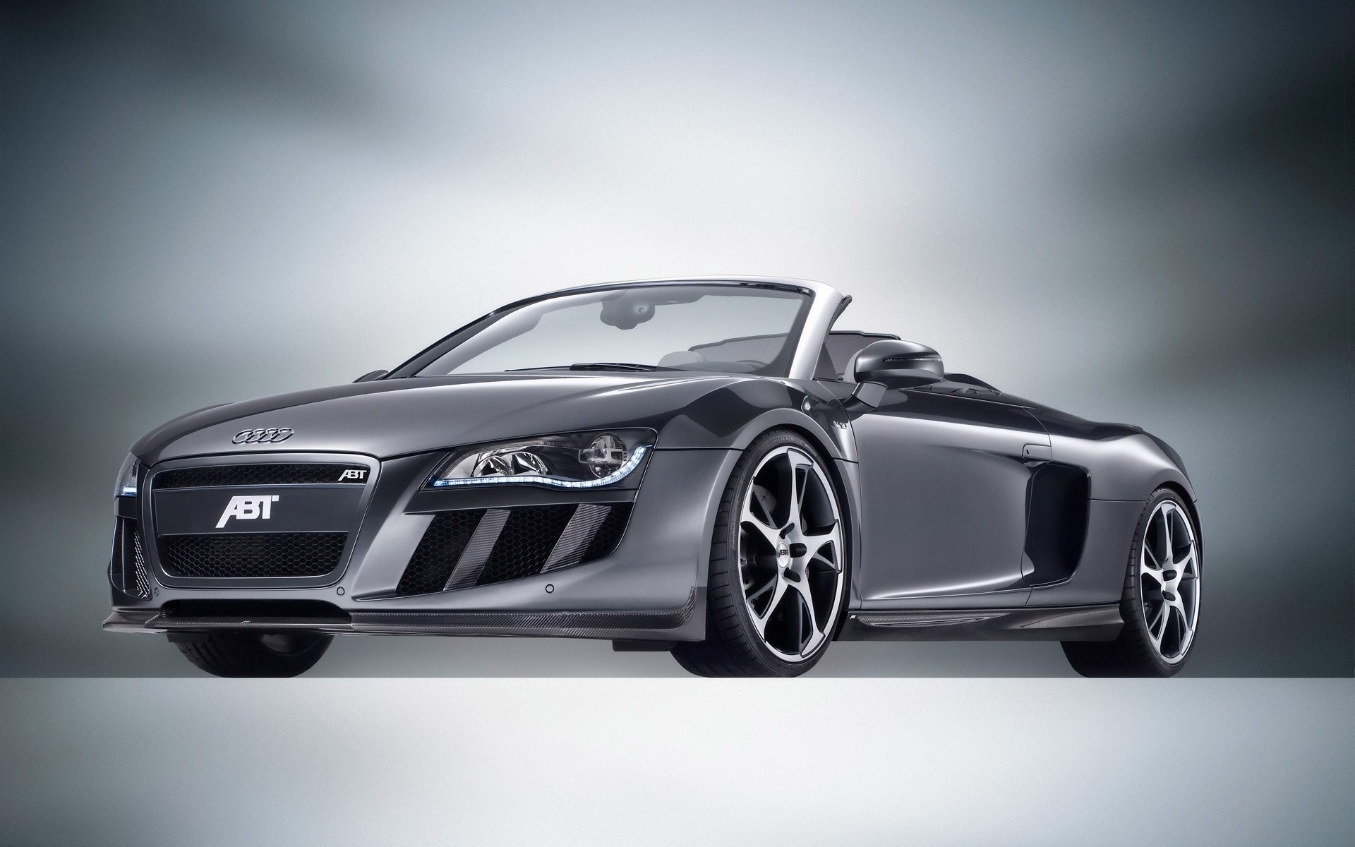 audi car vehicle wheel automotive race fast transportation system coupe drive sedan noon audi r8