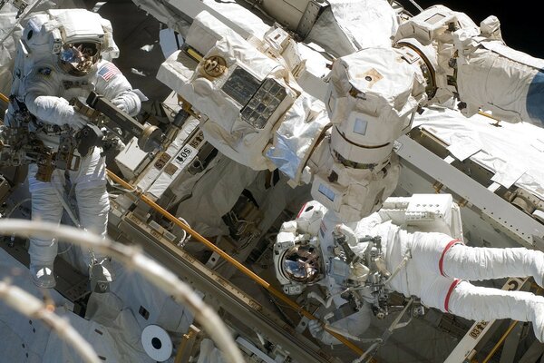 Avances tecnológicos en el espacio, lucha contra la contaminación