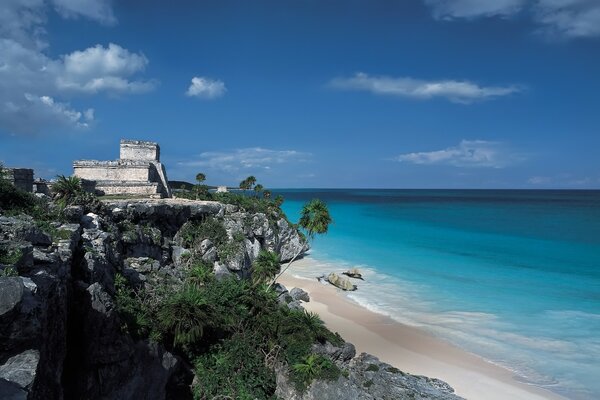 Lugar pintoresco de latitudes tropicales