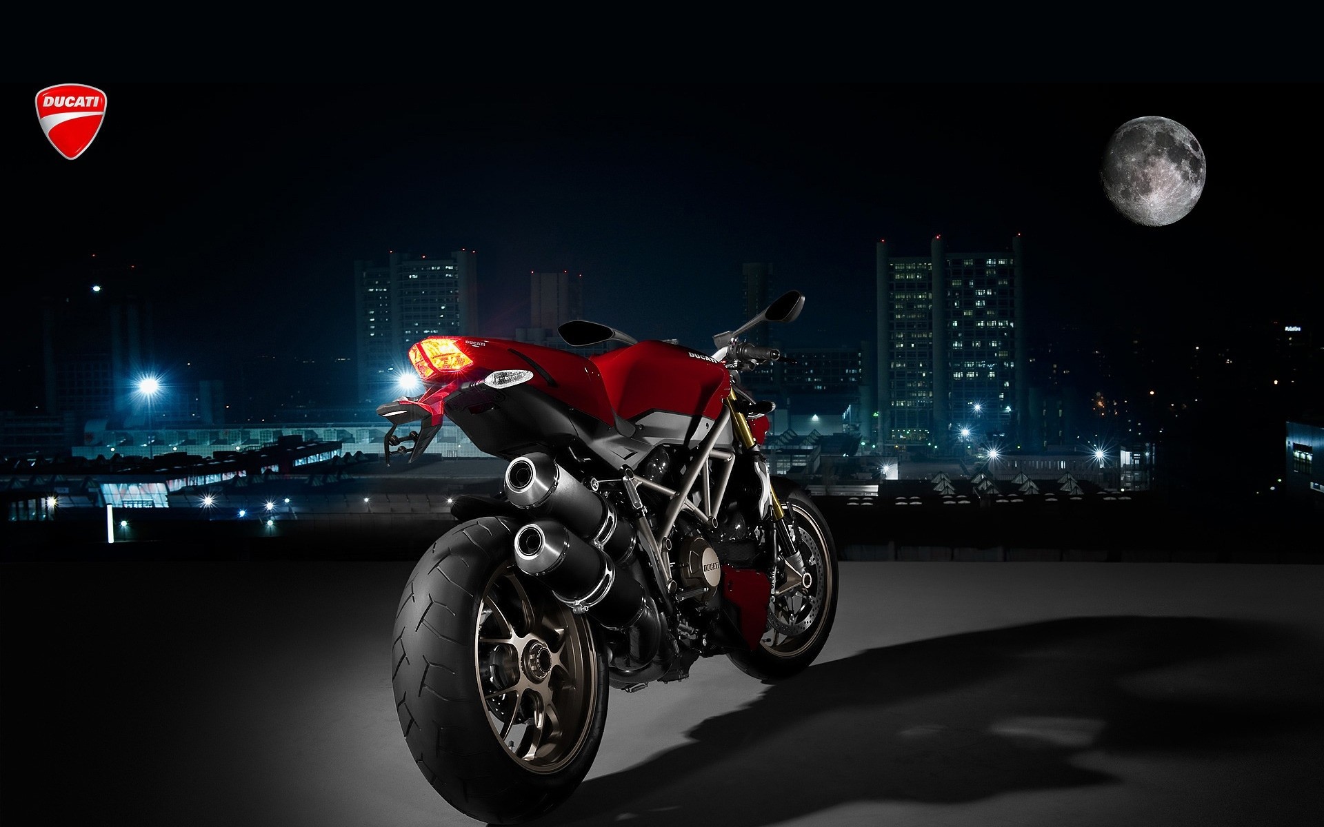 ducati auto transportsystem licht auto straße moto