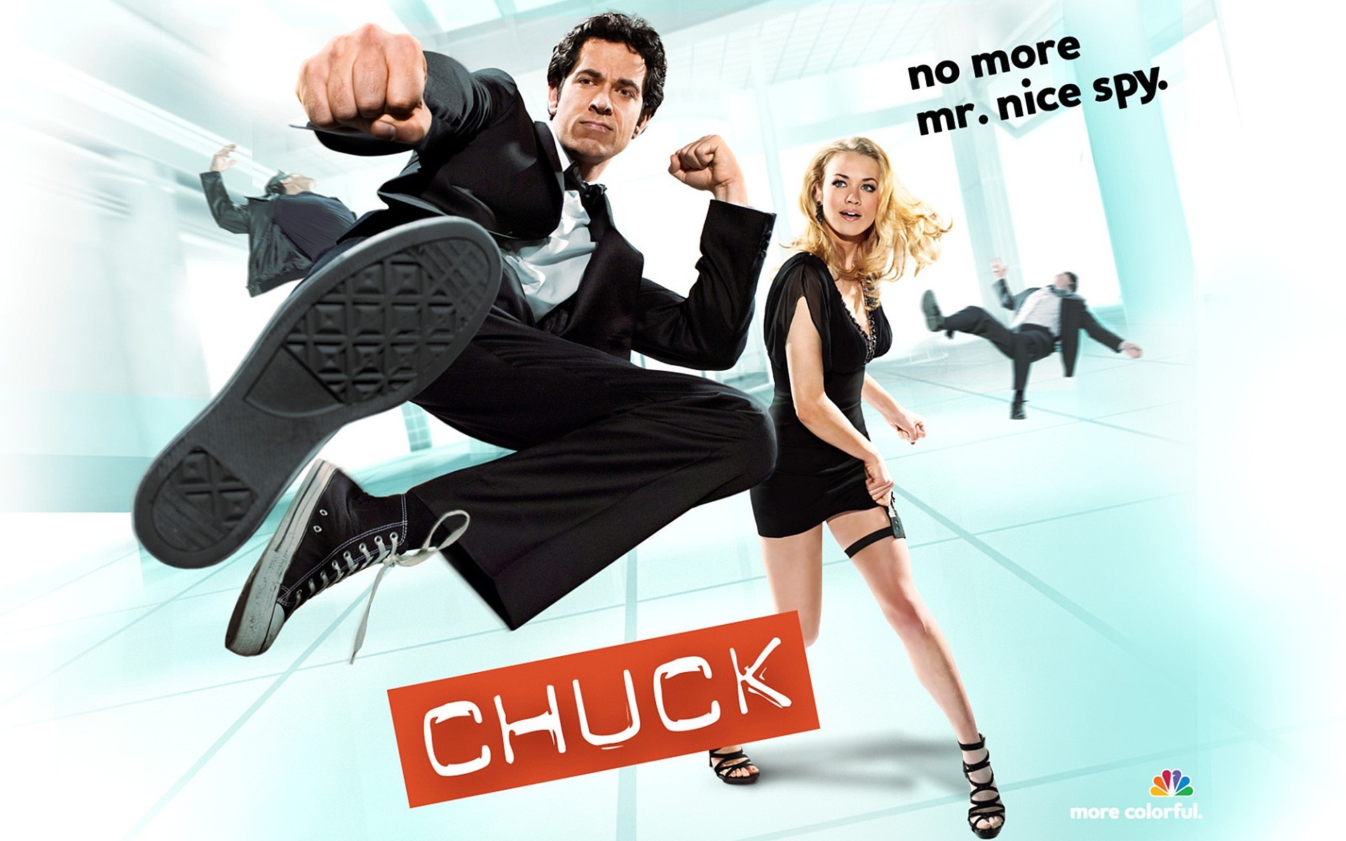 séries de televisão o negócio adulto homem escritório mulher comunicação horizontal sucesso chuck sarah zachary levy yvonne strahowski