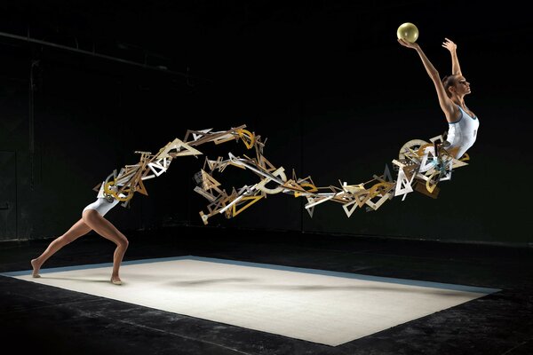 Danse géométrique d une belle femme