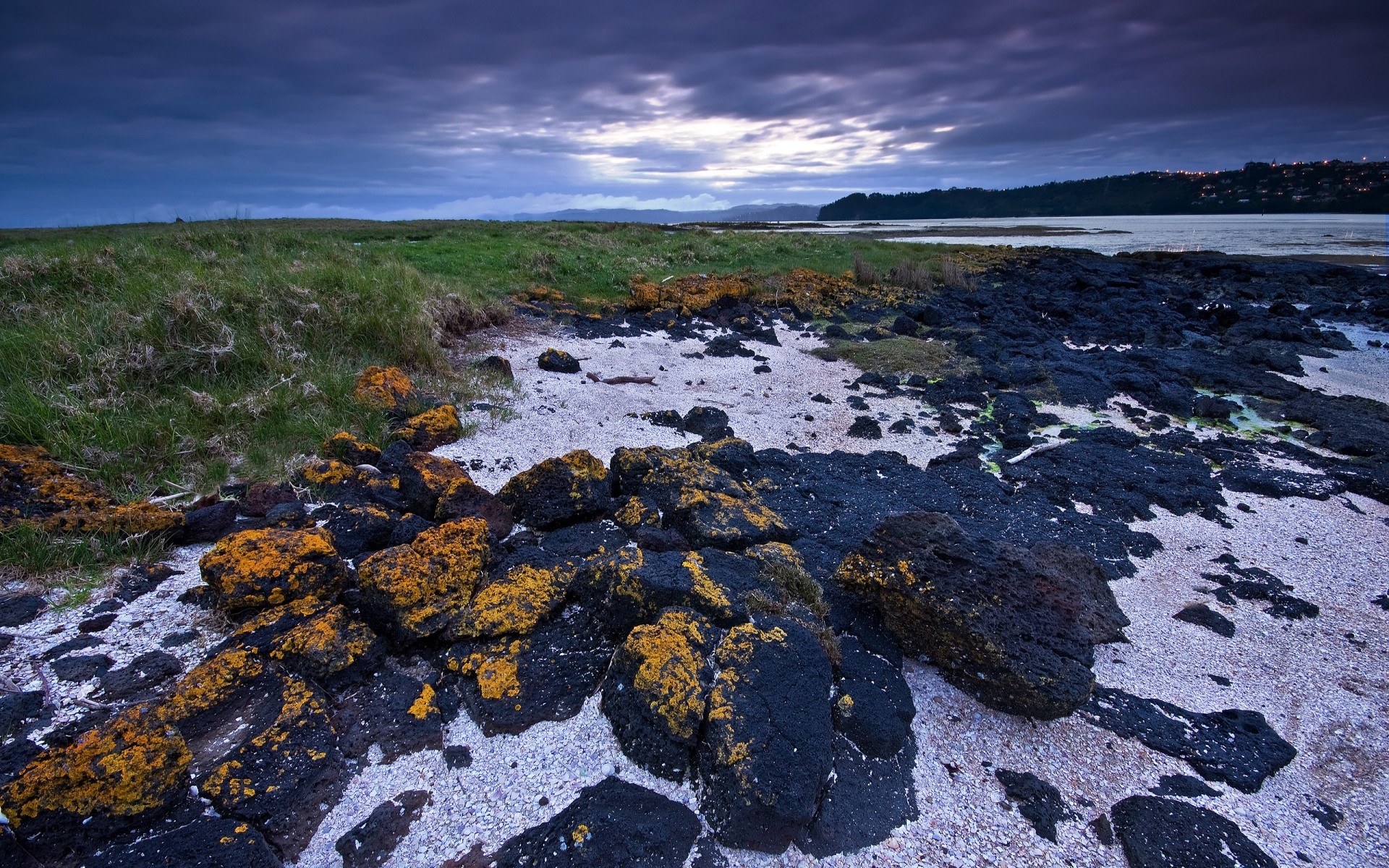 paysage eau paysage mer rock mer nature voyage océan ciel scénique plage à l extérieur côte île algues été paysage tourisme pierre