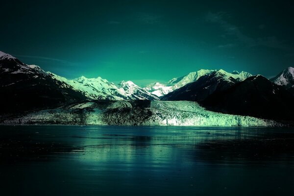 Landscape of mountains with snowy peaks