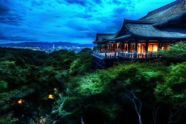 Japanese-style house on the edge of a cliff