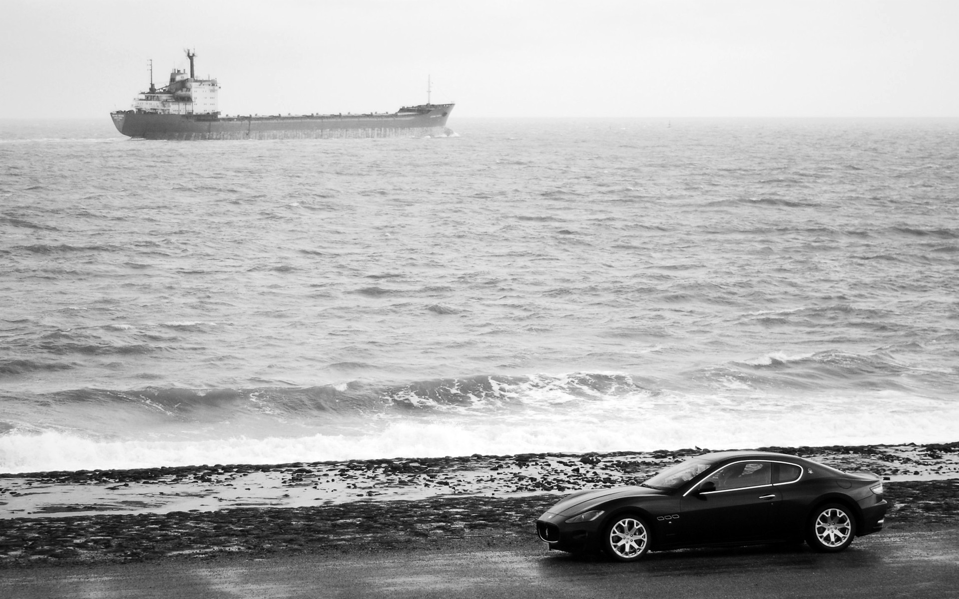 maserati coche mar agua sistema de transporte barco océano playa barco mar viajes monocromo maserati encantador