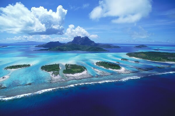 Seascape with sharp rocks and islands