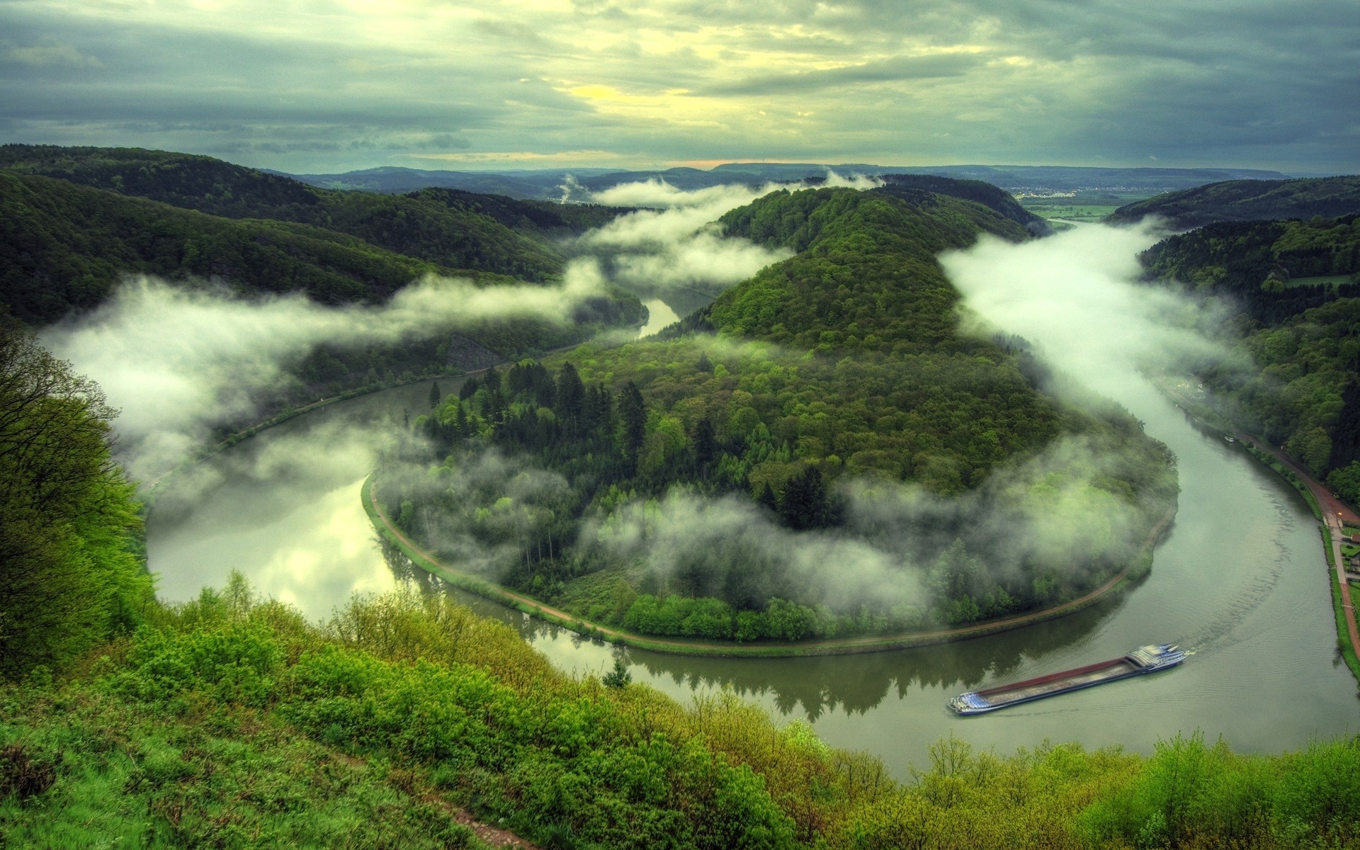 landscapes landscape water nature travel lake river outdoors fog mountain sky grass mist scenic valley hill trees forest