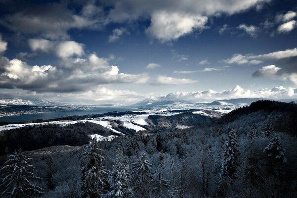 Paisaje invierno, cielo, nieve y hielo