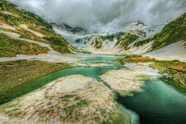 Reisen in die Berge erfordert eine gute Ausdauer