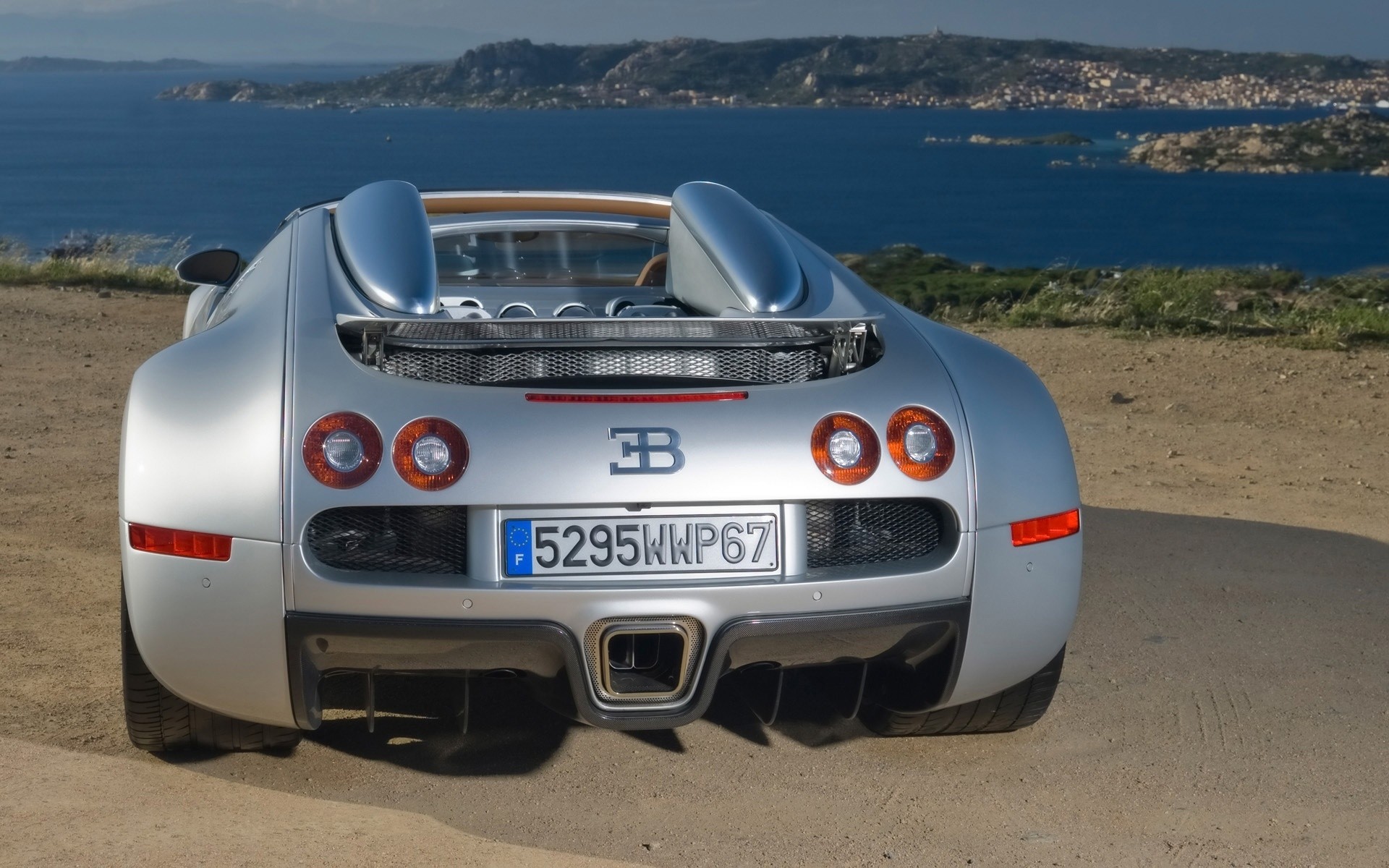 bugatti voiture voiture système de transport lecteur course concours dépêchez-vous voyage bugatti veyron bugatti veyron cabriolet