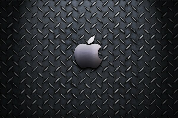 Stalowe logo Apple na pulpit