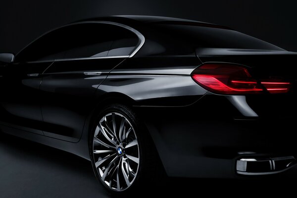 Elegante bmw negro