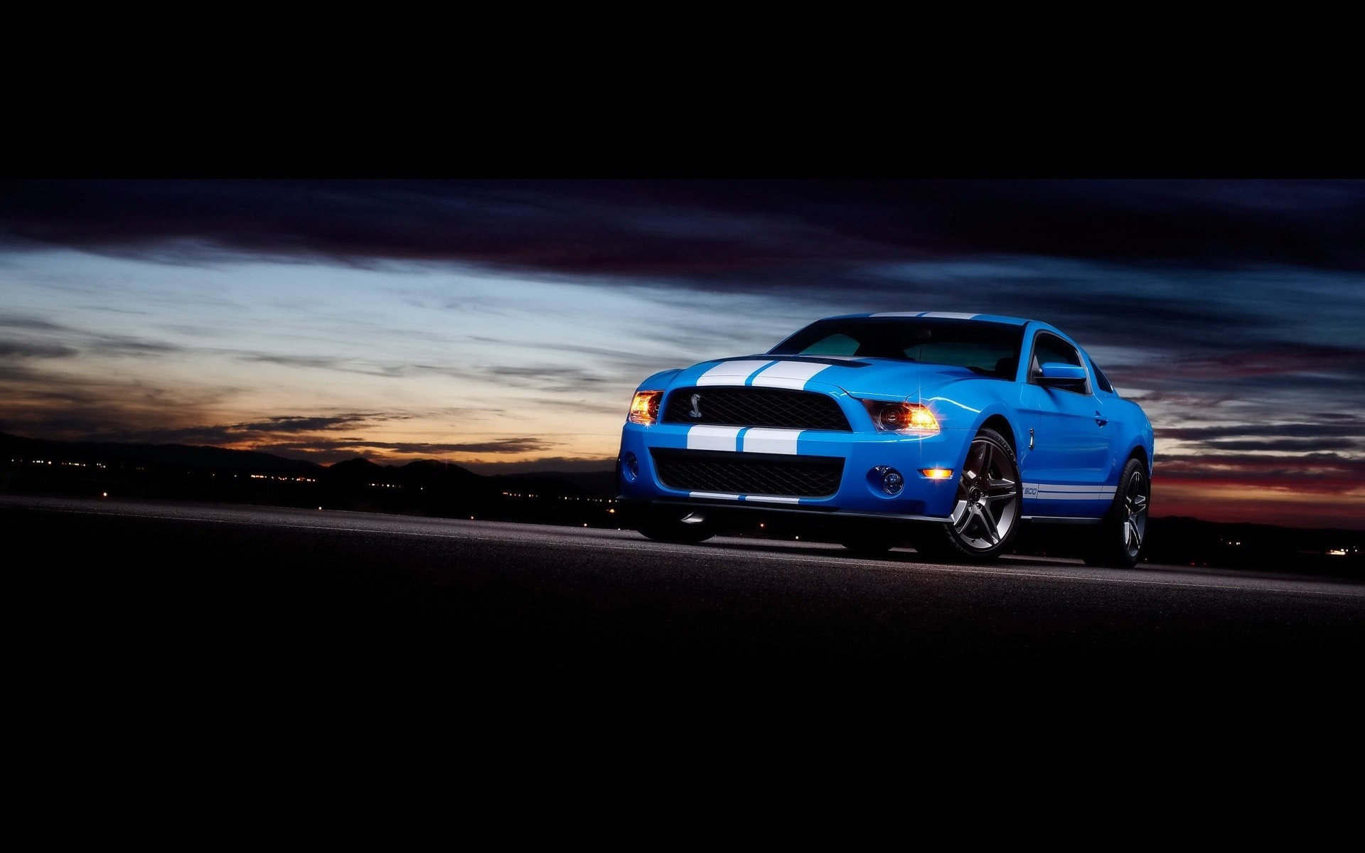 ford coche coche prisa sistema de transporte acción desenfoque carreras carretera asfalto luz unidad rápido ruedas automotriz coche del músculo ford shelby shelby gt shelby