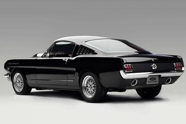 A black Ford car. Beautiful
