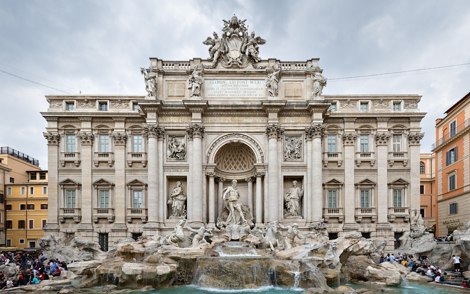 italien architektur stadt reisen haus alt sehenswürdigkeit brunnen tourismus antike skulptur denkmal berühmt städtisch statue stadt historisch fassade äußeres lautsprecher kultur denkmäler