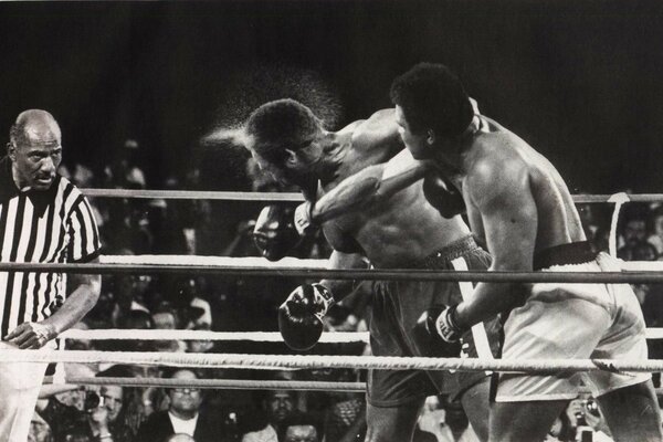 Foto storica di un incontro di boxe