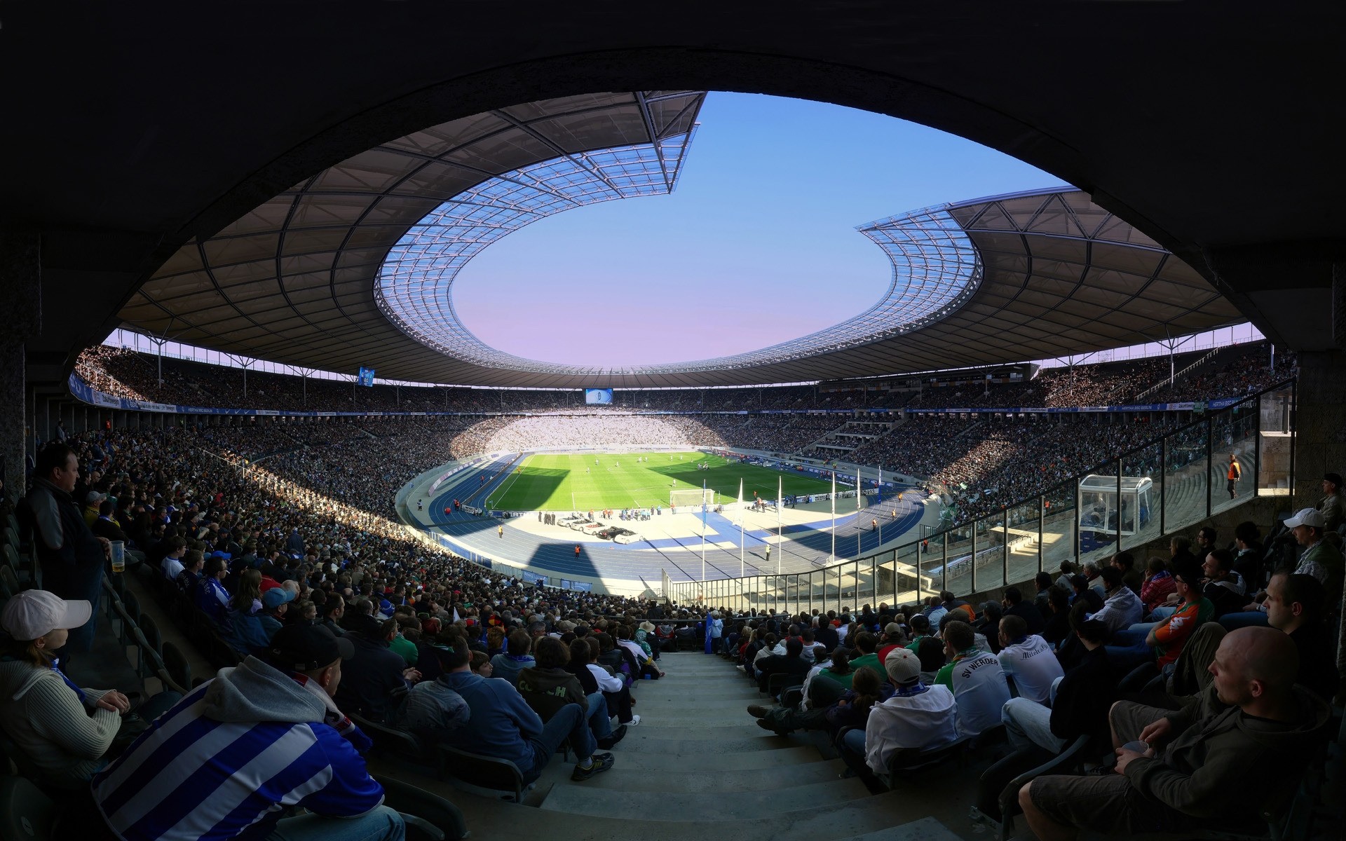 fußball stadion fußball wettbewerb sportfan publikum ort menge viele zuschauer konzert band sportler spiel ball leistung meisterschaft musik sport