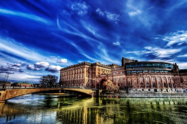 Landschaften. Die Architektur der Stadt auf dem Wasser