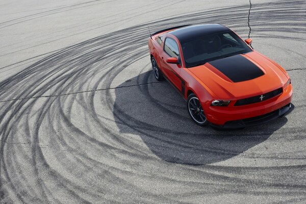 Voiture ford Mustang Drift