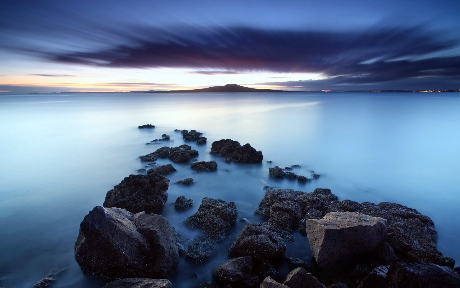 paysage eau coucher de soleil mer paysage aube ciel soir océan crépuscule mer voyage paysage rock plage à l extérieur réflexion nature soleil