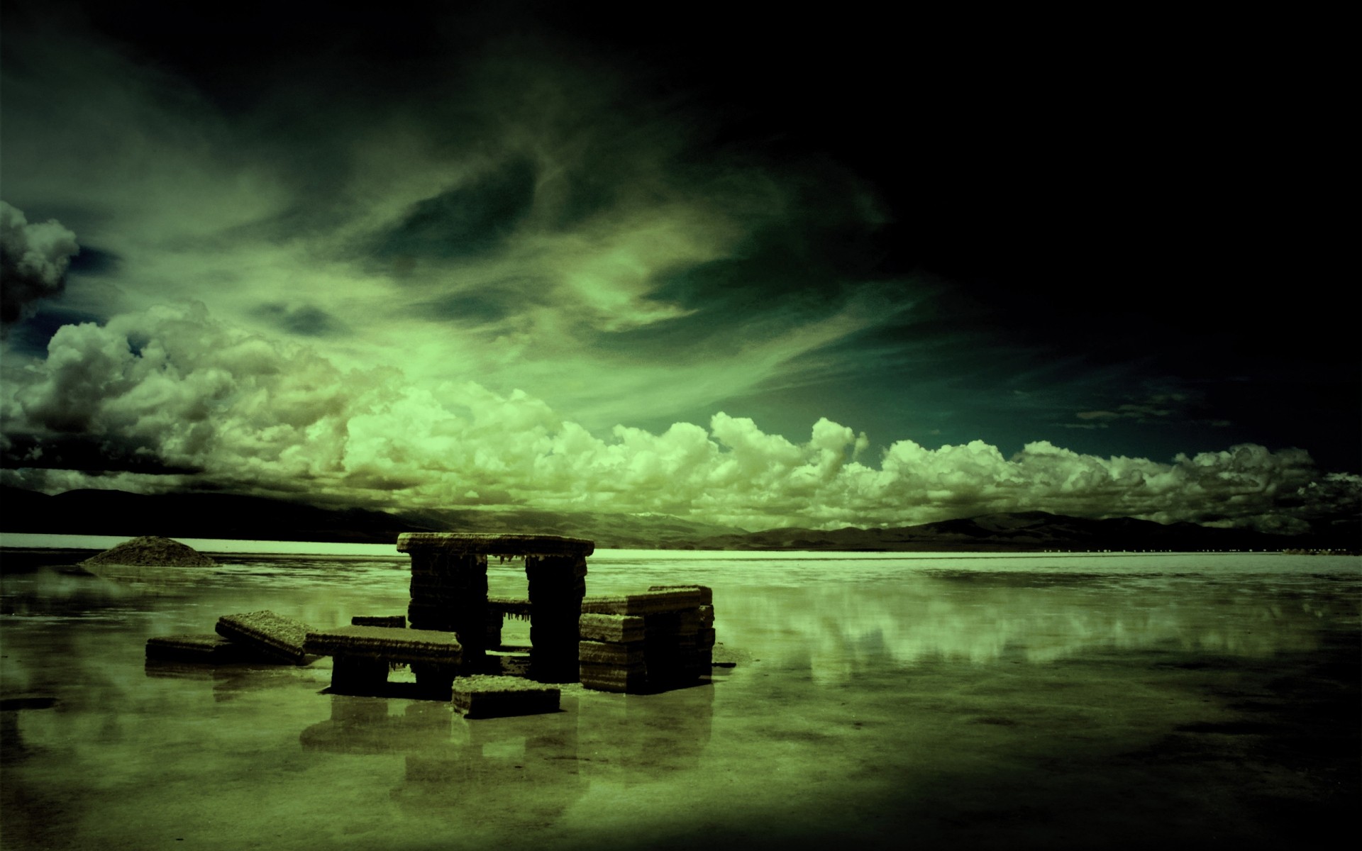 paysage eau coucher de soleil aube plage sombre océan tempête soir mer soleil ciel paysage crépuscule nature paysage lumière monochrome réflexion nuit nuages