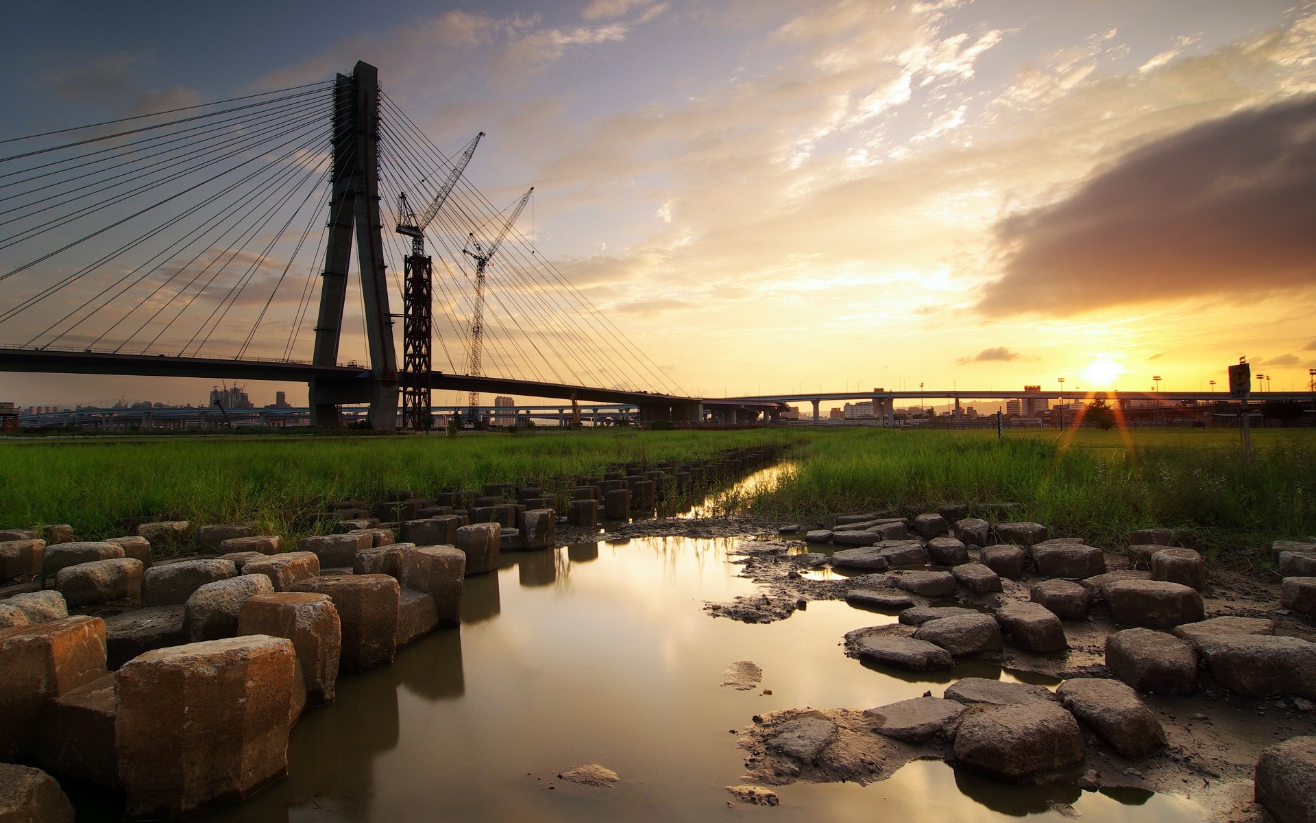 paisaje agua puesta de sol amanecer río puente cielo paisaje noche arquitectura naturaleza viajes reflexión mar luz al aire libre lago crepúsculo playa piedras piedras