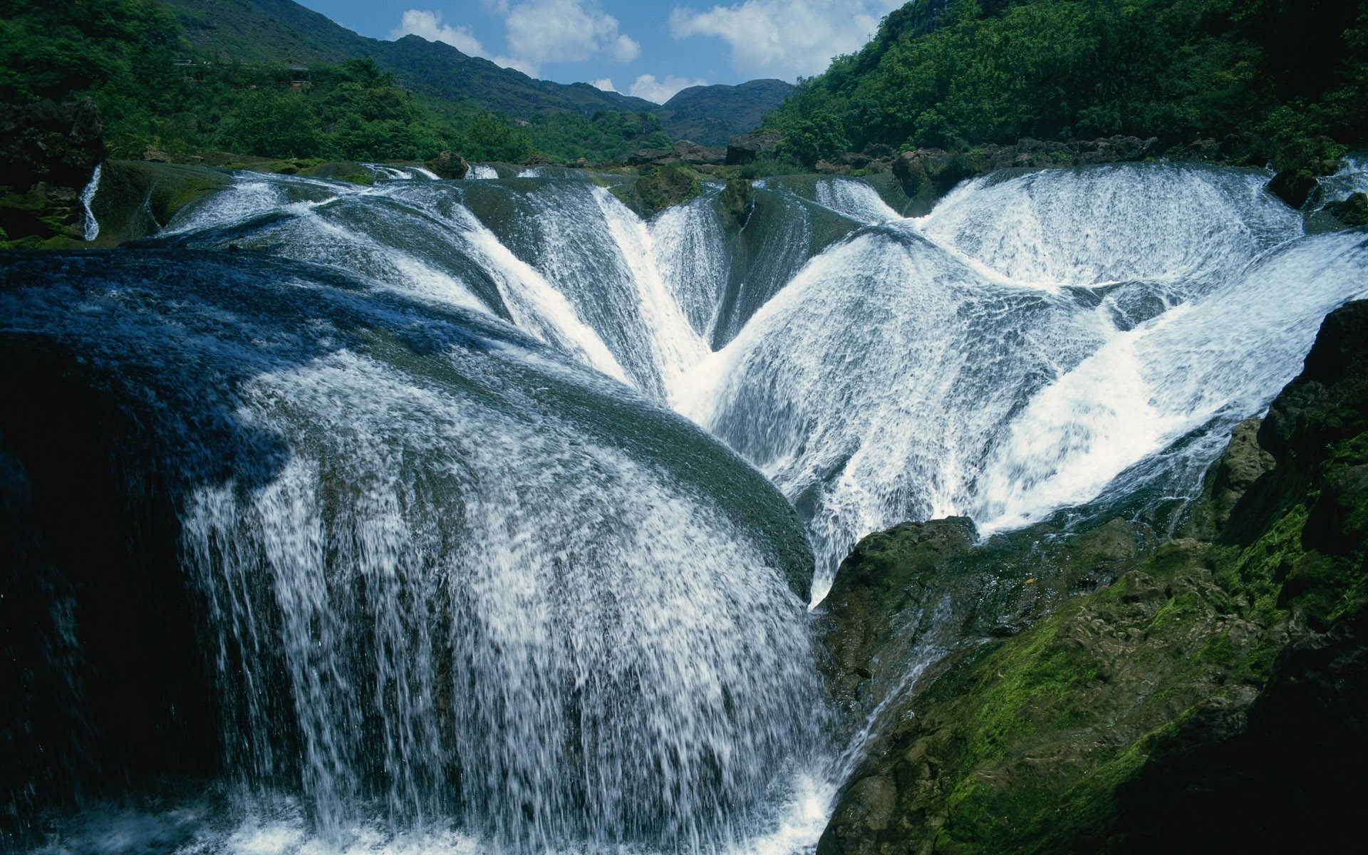 paesaggio cascata acqua fiume cascata flusso natura paesaggio roccia flusso viaggi all aperto traffico legno autunno montagna rapids bagnato scenico ambiente sfondo