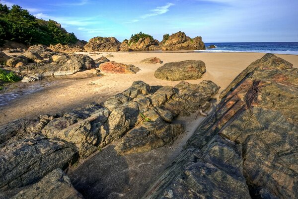 Ruhe und Frieden am wilden Strand