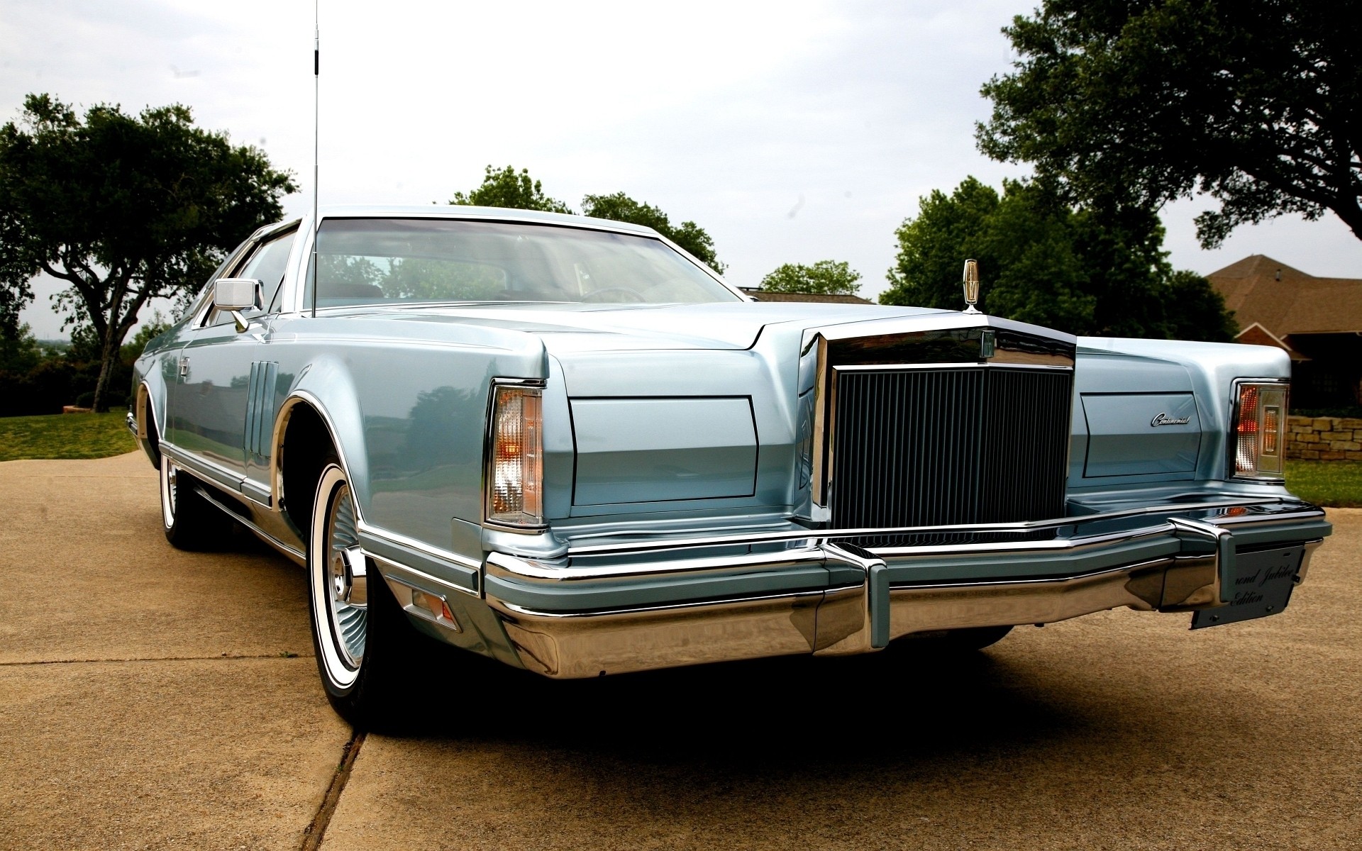 lincoln voiture voiture système de transport chrome classique roue capot automobile cabriolet nostalgie coupé lecteur berline luxe trottoir montrer route voitures vieux