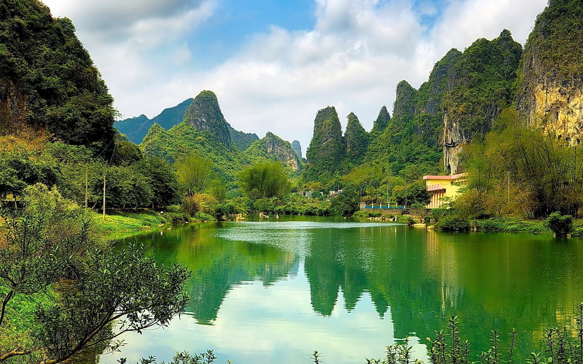 风景 水 旅游 自然 湖 景观 户外 树 河 夏天 山 木材 天空 反射 春天 背景 风景 壁纸