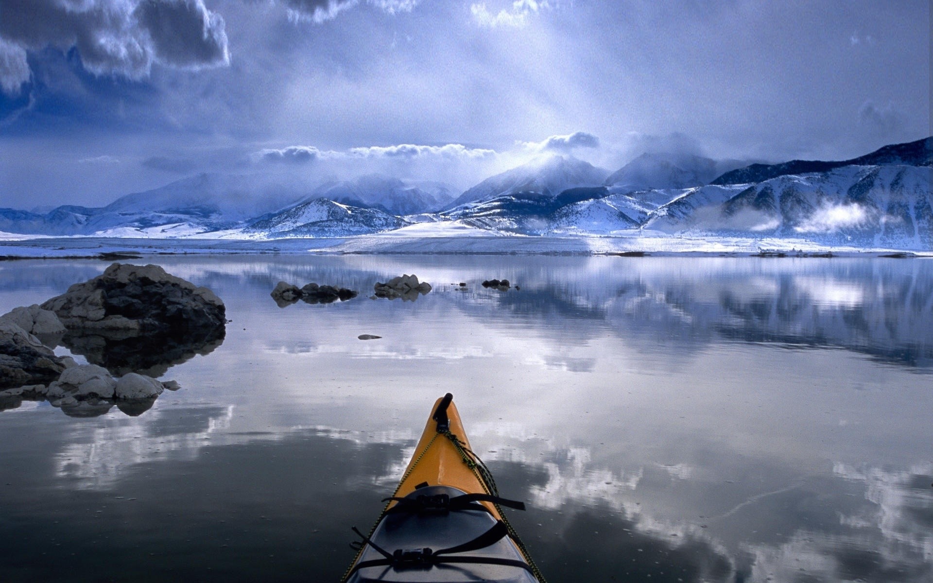 invierno nieve agua hielo cielo naturaleza puesta de sol viajes frío al aire libre amanecer paisaje montañas lago