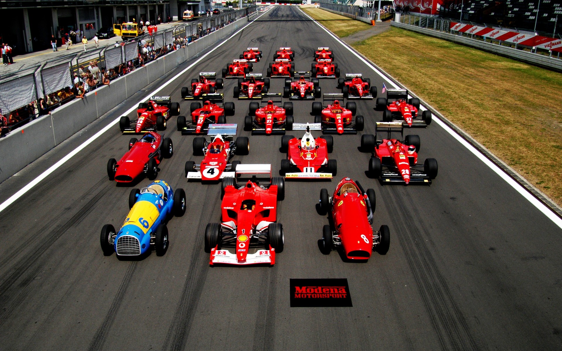 ferrari corrida competição esporte de carro campeonato ação carro pista sistema de transporte carro estrada apresse-se conduzir rápido carros esporte velocidade estilo muscle sag