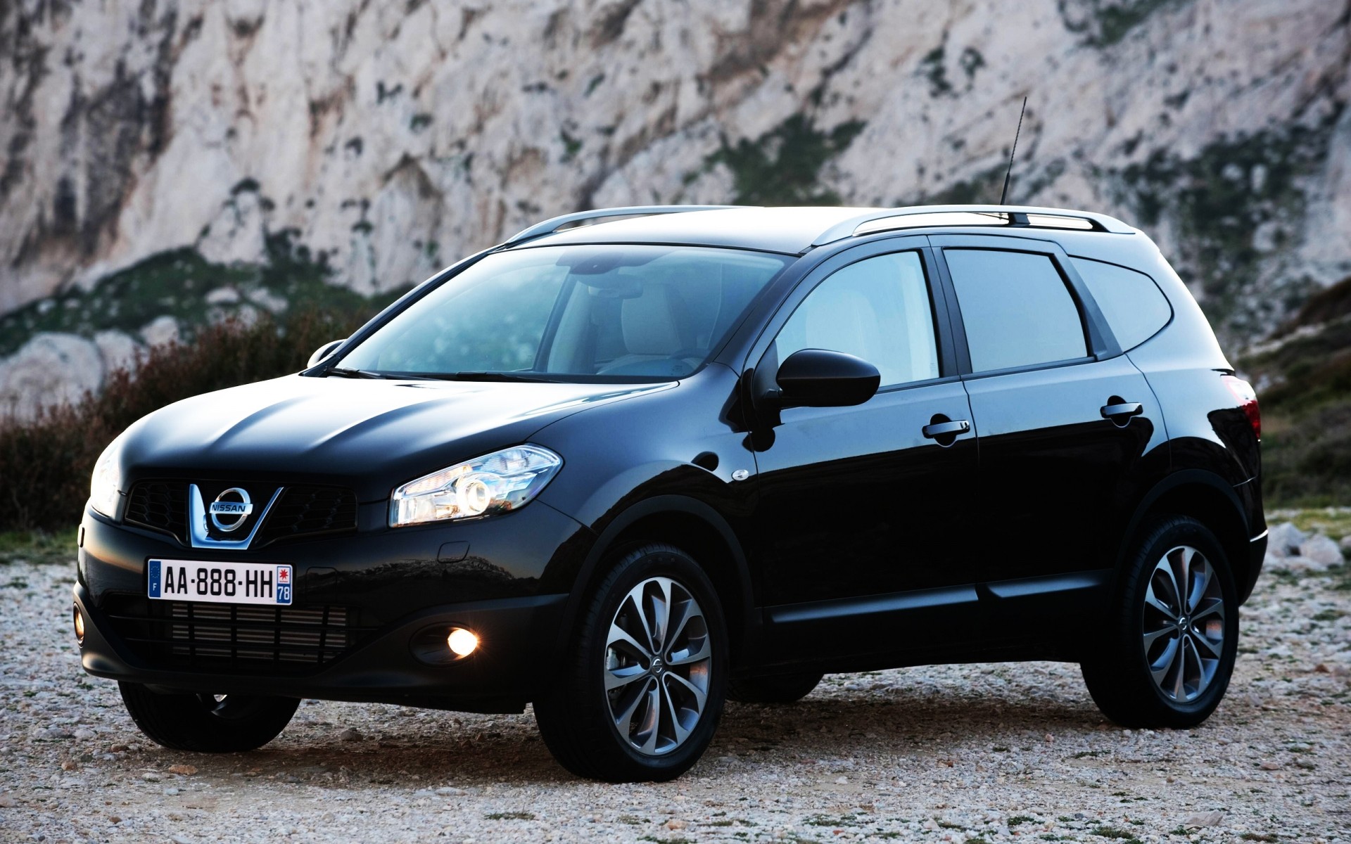 nissan coche coche automóvil unidad sistema de transporte ruedas sedán rápido prisa nissan qashqai