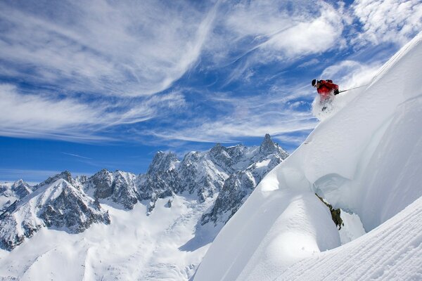 Winterlandschaften, die Skifahrer entdecken