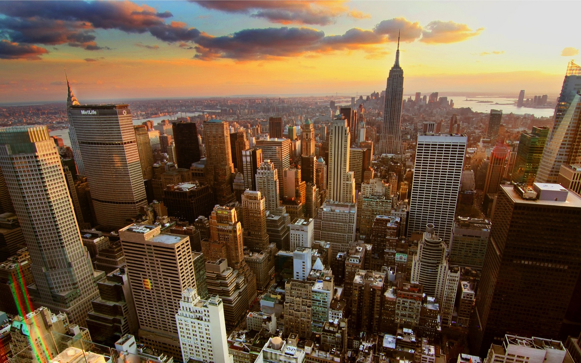 eua cidade skyline cidade arranha-céu centro da cidade viagens arquitetura casa urbano pôr do sol o negó cio escritó rio céu noite finança moderno água antena bna eua america nova york foto