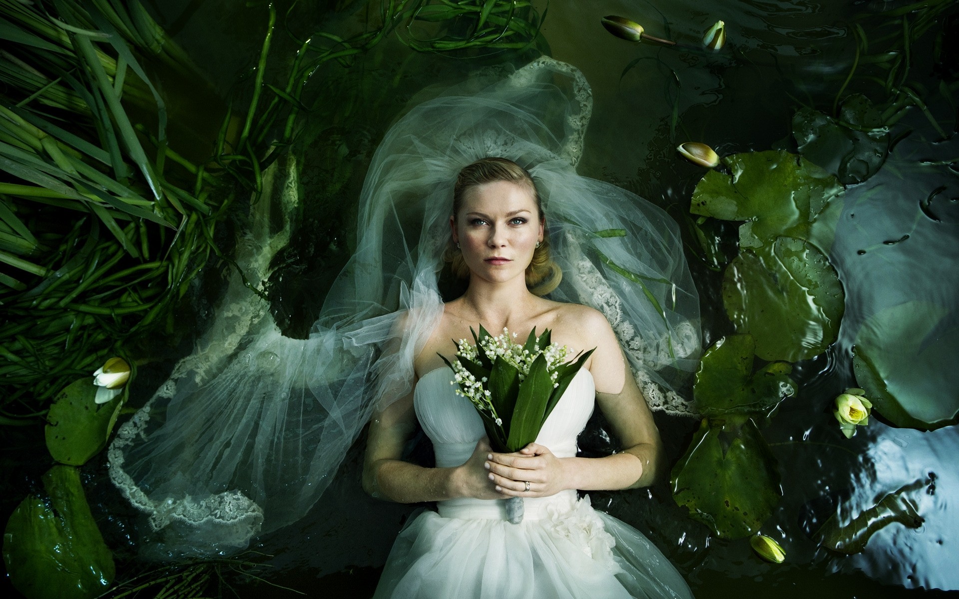 filme hochzeit kleid braut mode mädchen frau modell blume porträt glamour schön schleier natur liebe braut lars von trier film antichrist kirsten dunst