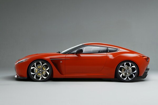 Foto del Aston Martin rojo