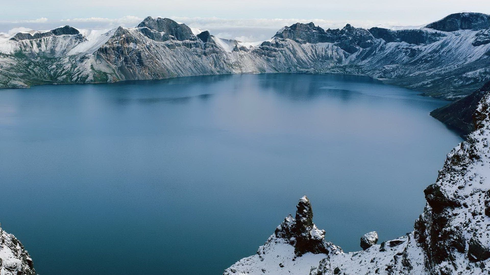 lago neve ghiaccio acqua montagna inverno ghiacciaio paesaggio viaggi freddo gelido natura all aperto iceberg riflessione cielo