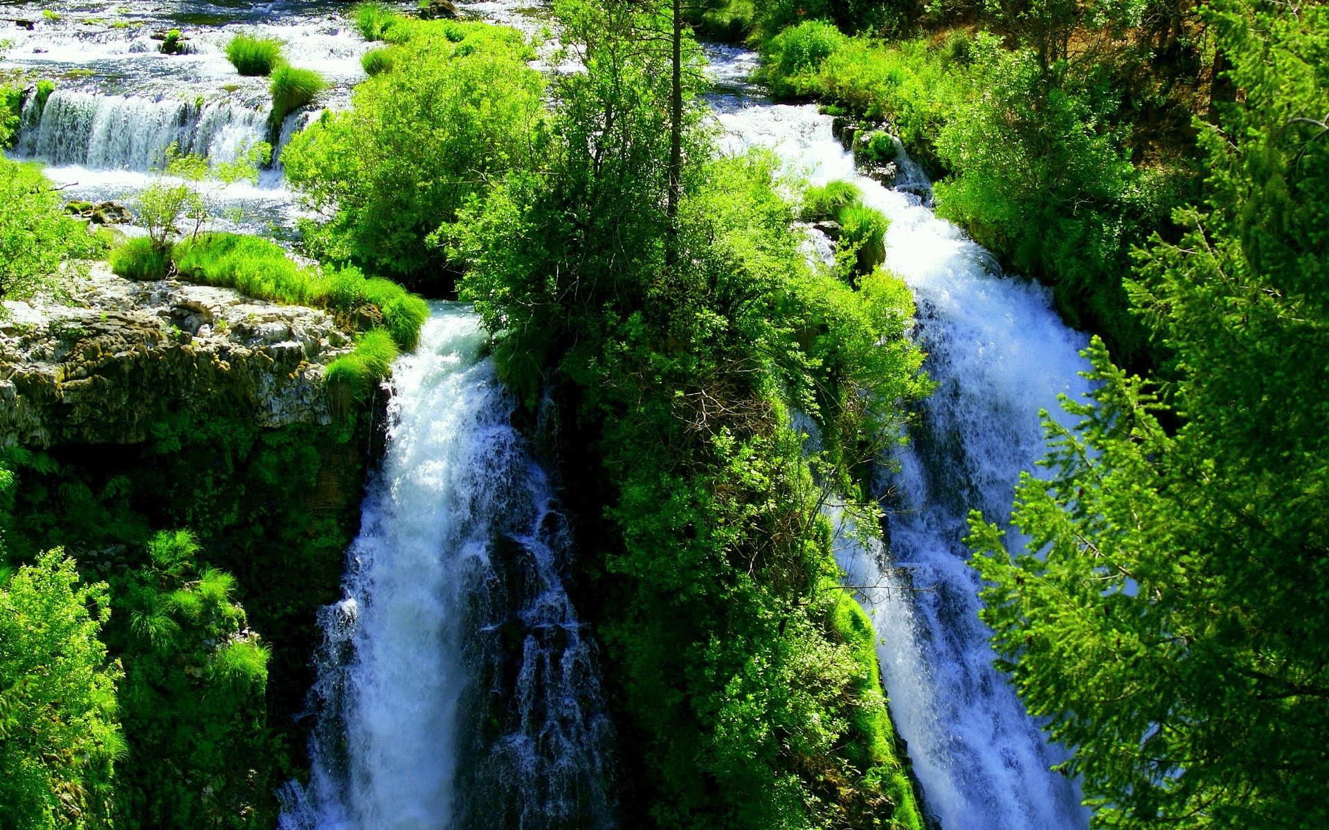 paesaggio cascata acqua natura fiume flusso cascata legno all aperto foglia paesaggio roccia bagnato autunno estate creek viaggi parco flusso muschio verde alberi piante