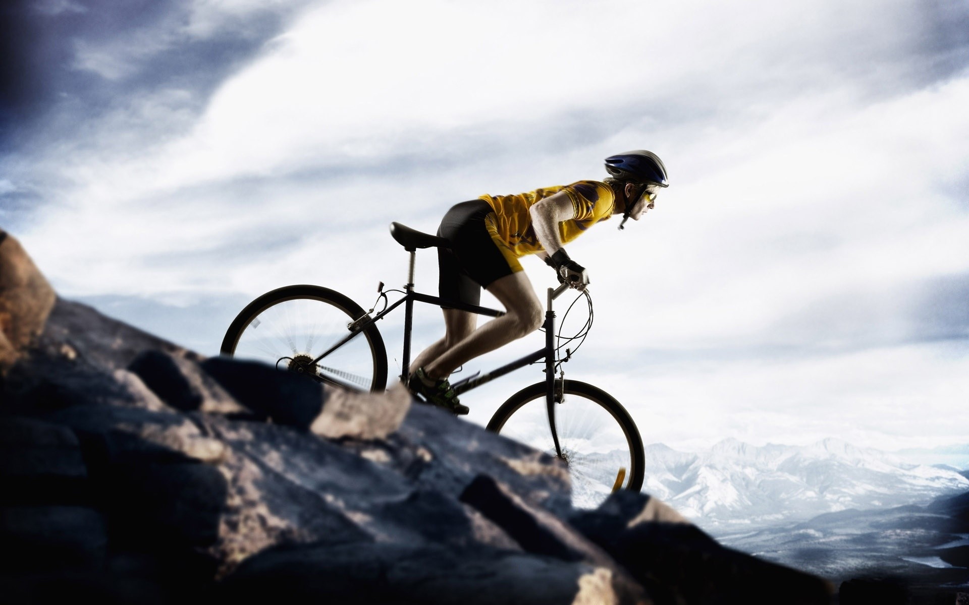 ciclismo cielo ruote viaggi all aperto natura avventura montagna sport tempo libero singolo tempo libero paesaggio