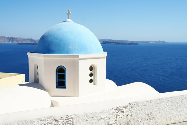 La mer bleue sans fin de la Grèce