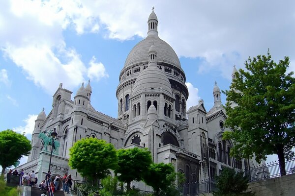 The White Church in Frac