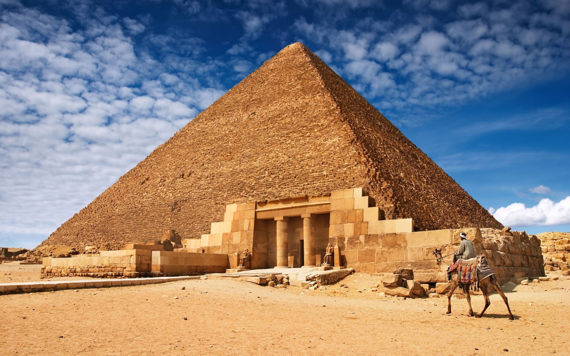 andere städte pyramide pharao wüste kamel grab archäologie sphinx antike reisen sand beduinen architektur nil ruine im freien tageslicht mausoleum tempel haus