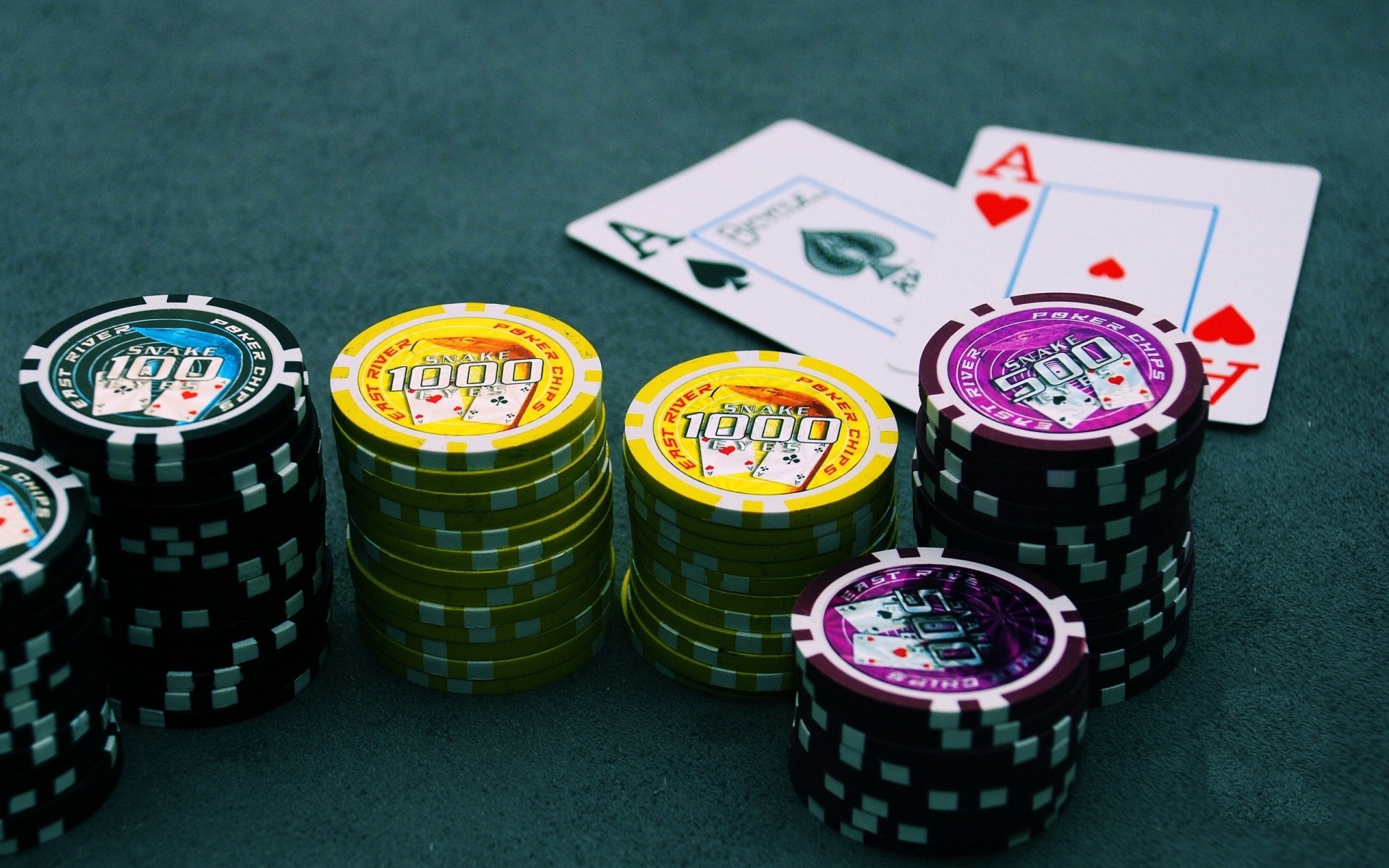 altri giochi poker possibilità casinò rischio fortuna gioco d azzardo blackjack vincere asso giochi chip giocare fortunato tempo libero successo roulette dadi giocatore d azzardo mortasa giochi carte