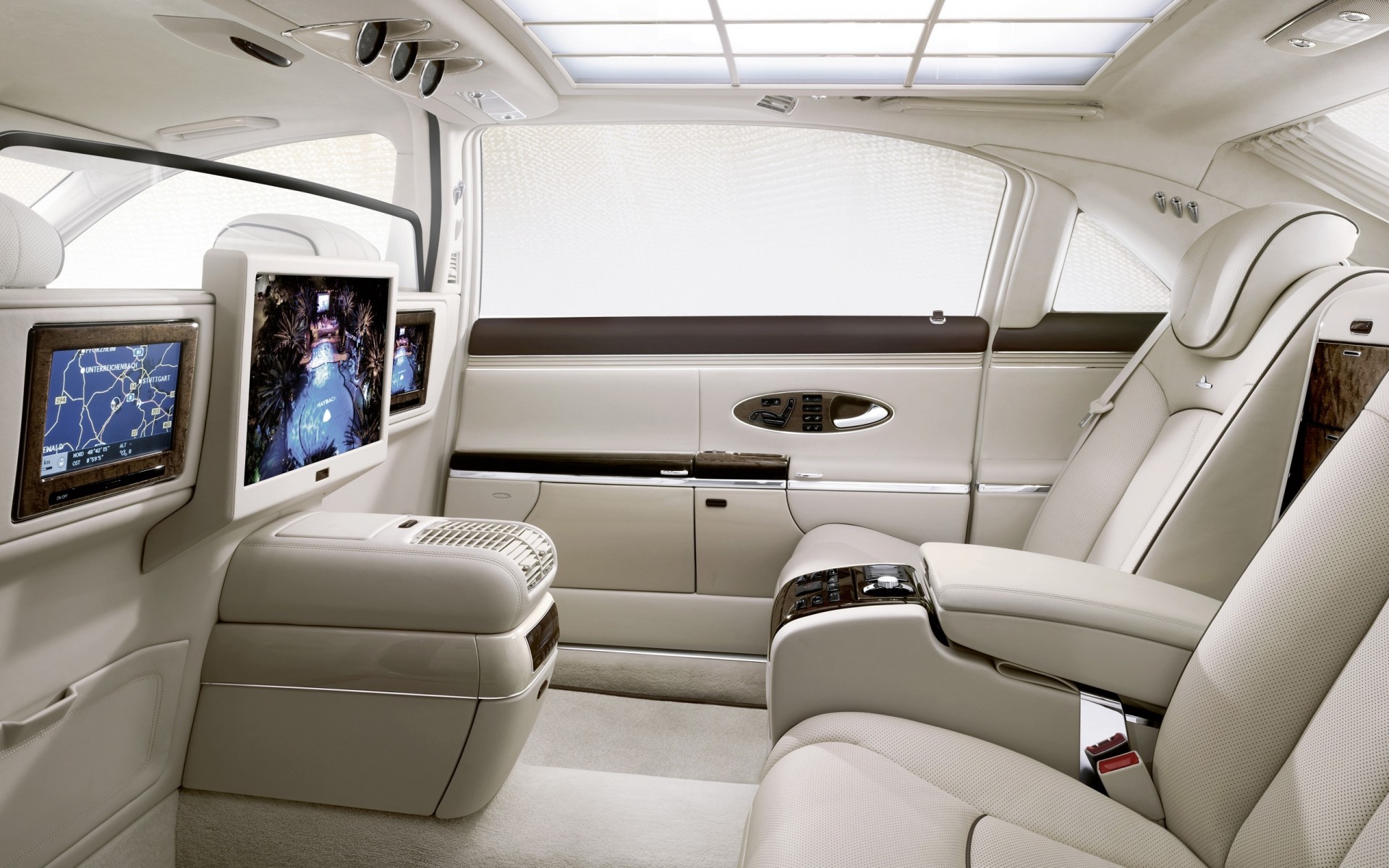 maybach posto al coperto all interno del sistema di trasporto finestre cabina moderna di viaggio aereo di affari di lusso in bianco mobili comfort