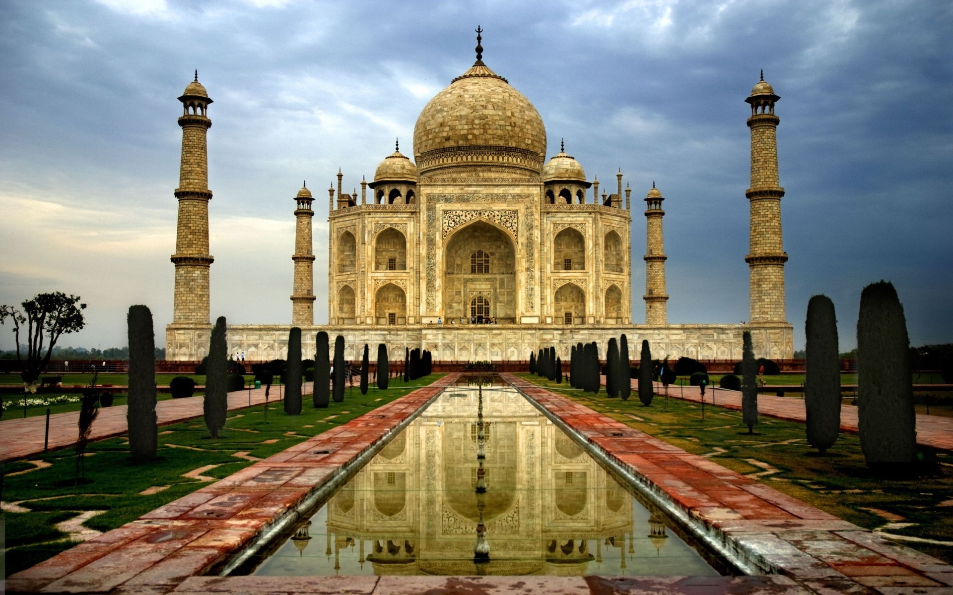 outras cidades arquitetura religião minarete viagens cúpula mausoléu casa templo céu túmulo antigo monumento atração turística turismo cultura religioso velho cidade ao ar livre índia museu jardim plantas