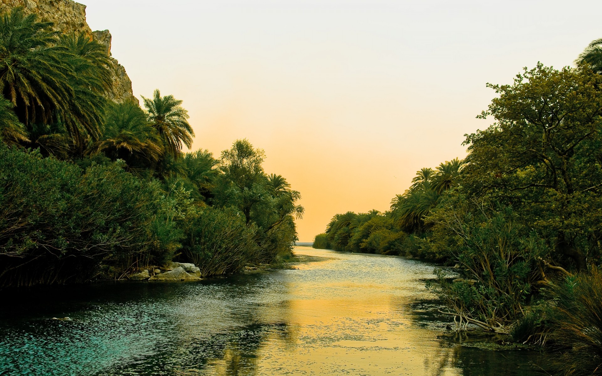 paysage eau arbre nature voyage à l extérieur ciel lac rivière été tropical paysage coucher de soleil plage sang-froid soleil aube bois printemps vert plantes