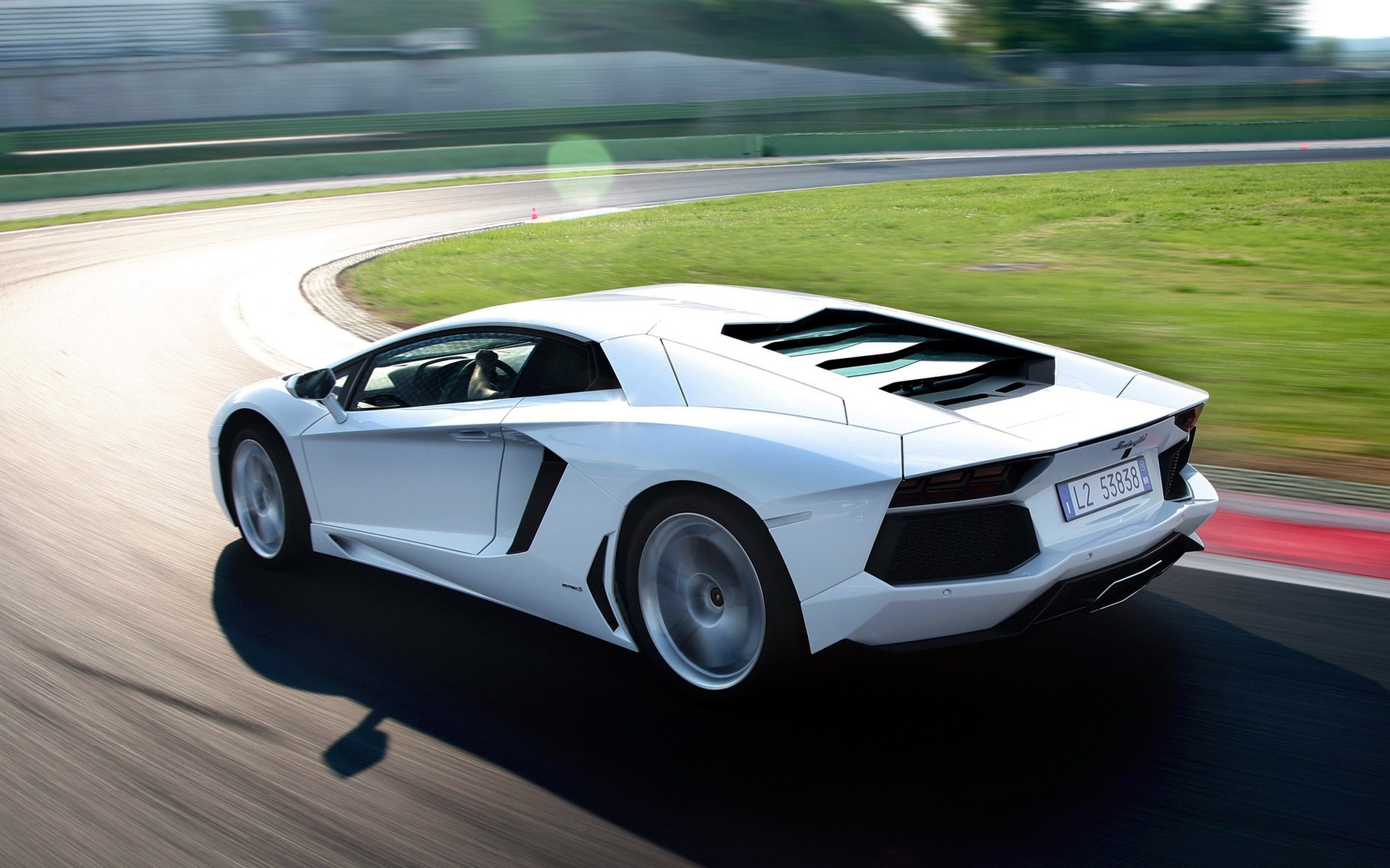 lamborghini auto auto corsa asfalto veloce concorso fretta azione pista sistema di trasporto marciapiede sport automobilistico nigella ruote disco lamborghini aventador